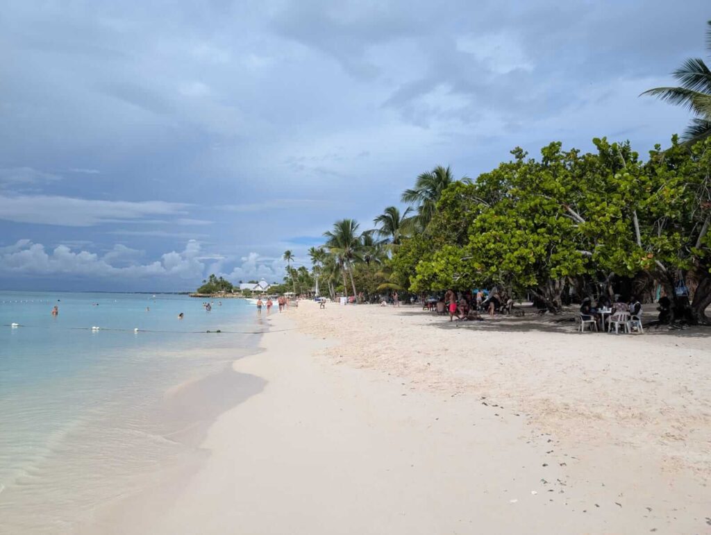 Hilton La Romana is located on the beautiful golden sands of Bayahibe Beach, along the Caribbean Sea.